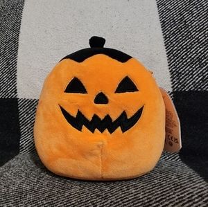 FREE w/ Purchase Paige Pumpkin 5"
